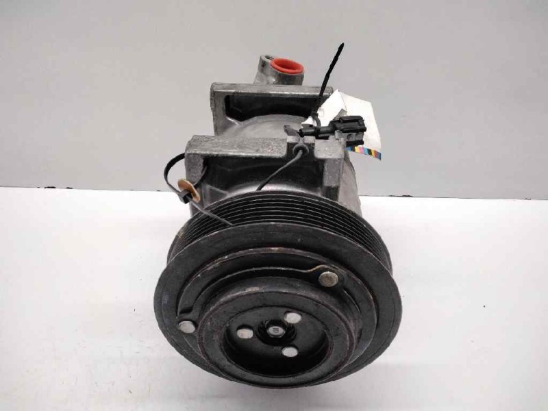 Recambio de compresor aire acondicionado para nissan cabstar 35.12 referencia OEM IAM 926004X30A  