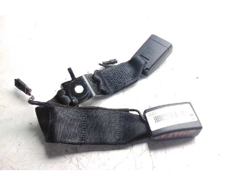 Recambio de enganche cinturon trasero derecho para bmw serie 1 lim. (f20) 114i referencia OEM IAM 619636800D  
