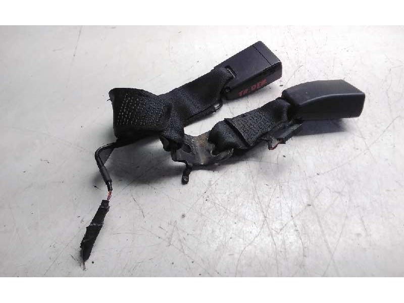 Recambio de enganche cinturon trasero derecho para bmw serie 1 lim. (f20) 114i referencia OEM IAM 619636800D  