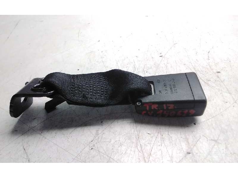 Recambio de enganche cinturon trasero izquierdo para bmw serie 1 lim. (f20) 114i referencia OEM IAM 7266352  