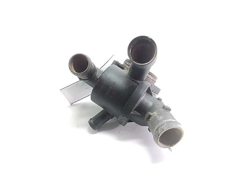 Recambio de caja termostato para volkswagen caddy ka/kb (2c) 2.0 tdi referencia OEM IAM 03L121111AE CASCO 