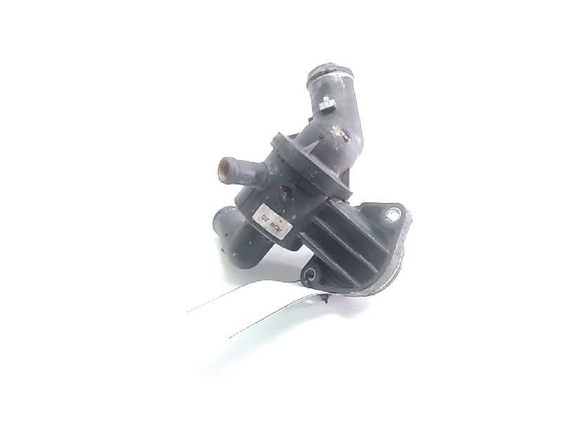 Recambio de caja termostato para volkswagen caddy ka/kb (2c) 2.0 tdi referencia OEM IAM 03L121111AE CASCO 