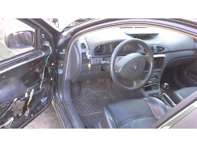 renault laguna ii (bg0) del año 2004