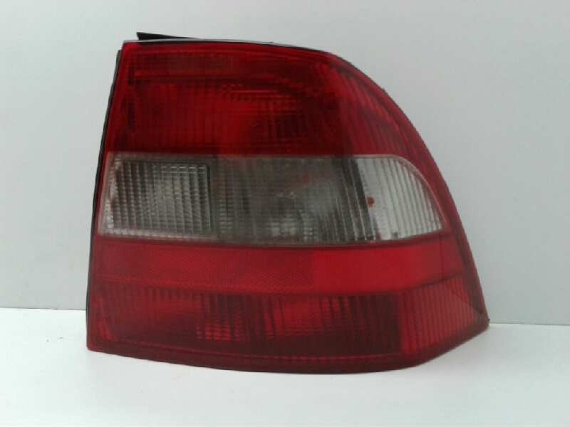 Recambio de piloto trasero derecho para opel vectra b berlina centenial referencia OEM IAM   