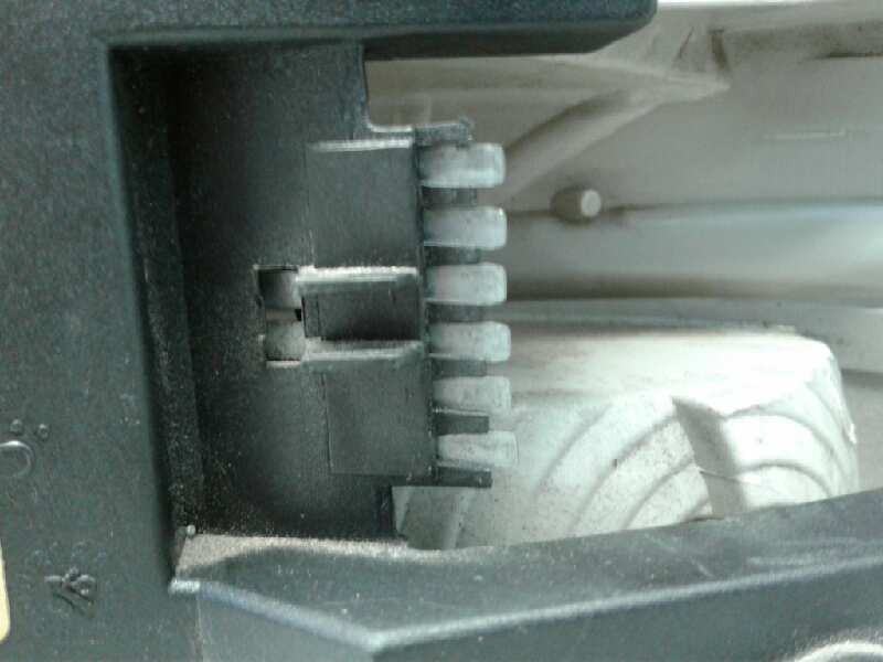 Recambio de piloto trasero izquierdo para opel vectra b berlina centenial referencia OEM IAM   