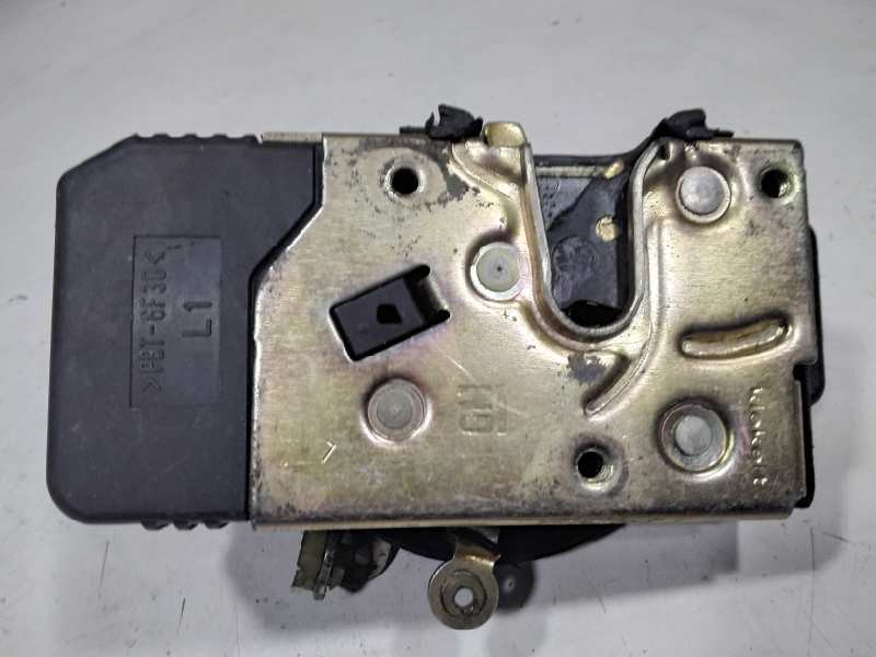 Recambio de cerradura puerta delantera izquierda para opel vectra b berlina centenial referencia OEM IAM   