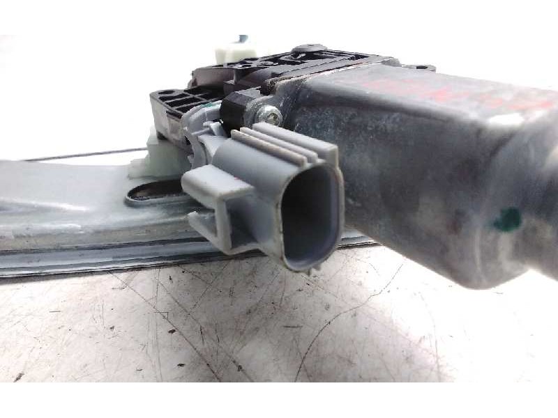 Recambio de elevalunas trasero derecho para ford ka+ essential referencia OEM IAM 402653E  