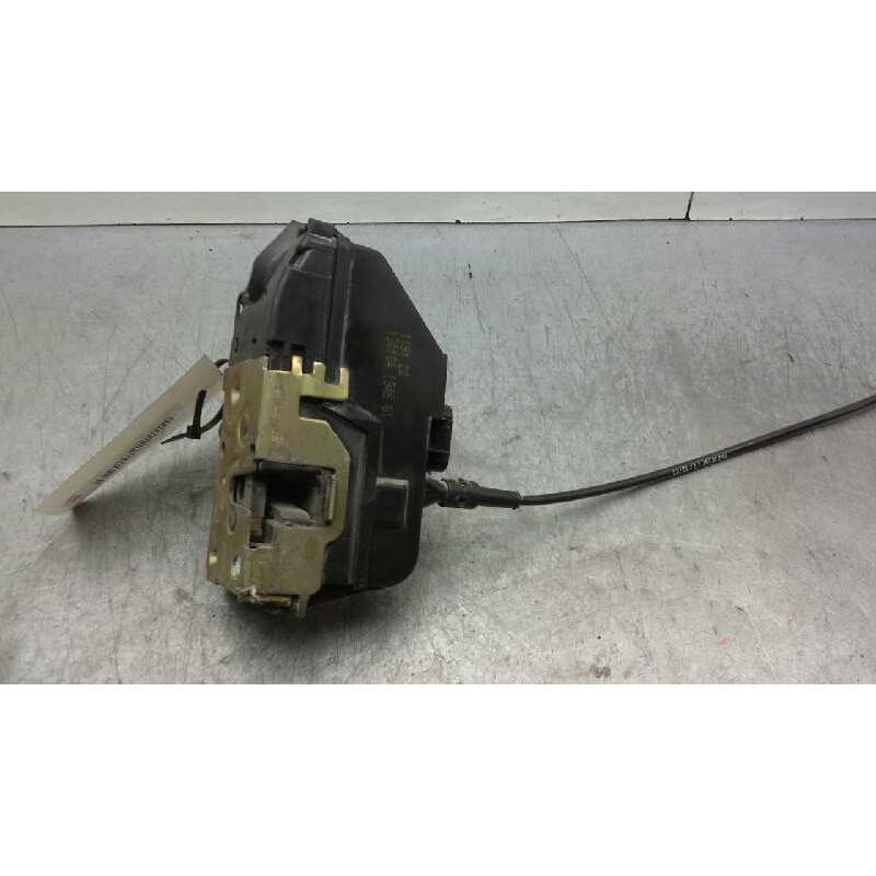 Recambio de cerradura puerta delantera izquierda para renault scenic ii authentique referencia OEM IAM 8200119122  