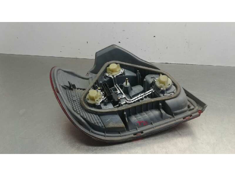 Recambio de piloto trasero derecho para toyota yaris (ncp1/nlp1/scp1) 1.3 cat referencia OEM IAM   