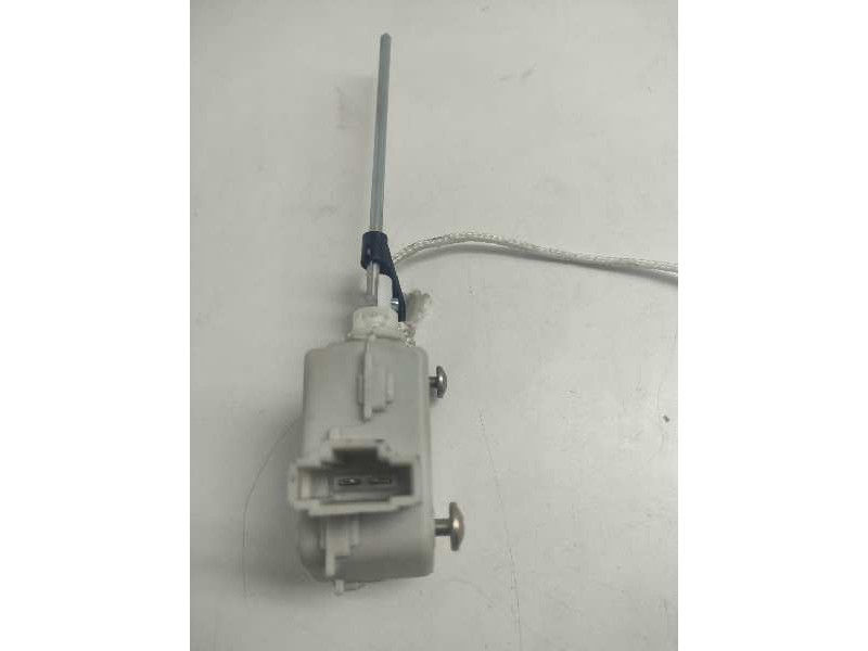 Recambio de actuador tapa combustible para seat ibiza (6k1) referencia OEM IAM 6K0810773A  