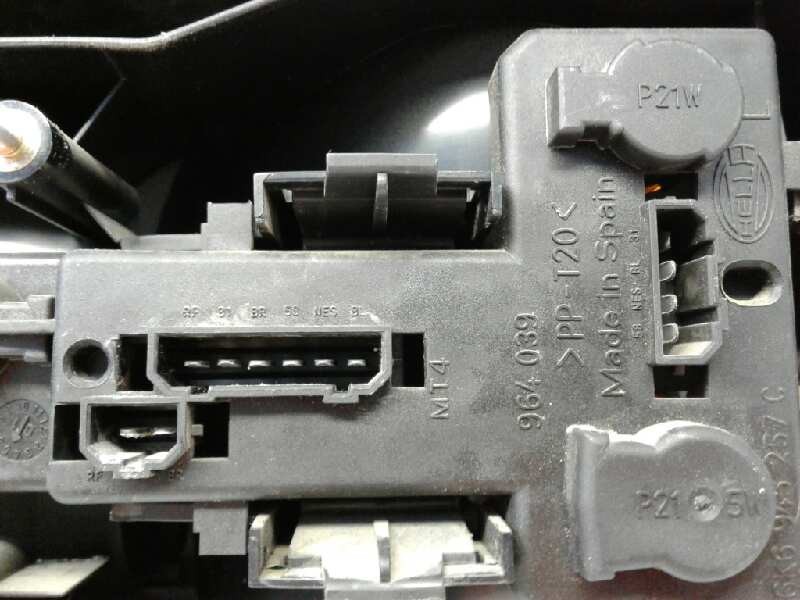 Recambio de piloto trasero izquierdo para seat ibiza (6k1) select referencia OEM IAM 6K6945111G  