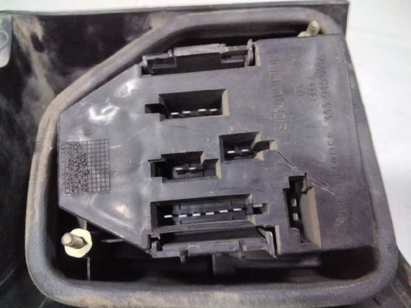 Recambio de piloto trasero derecho para volkswagen passat berlina (3a2) referencia OEM IAM 333945257  28637