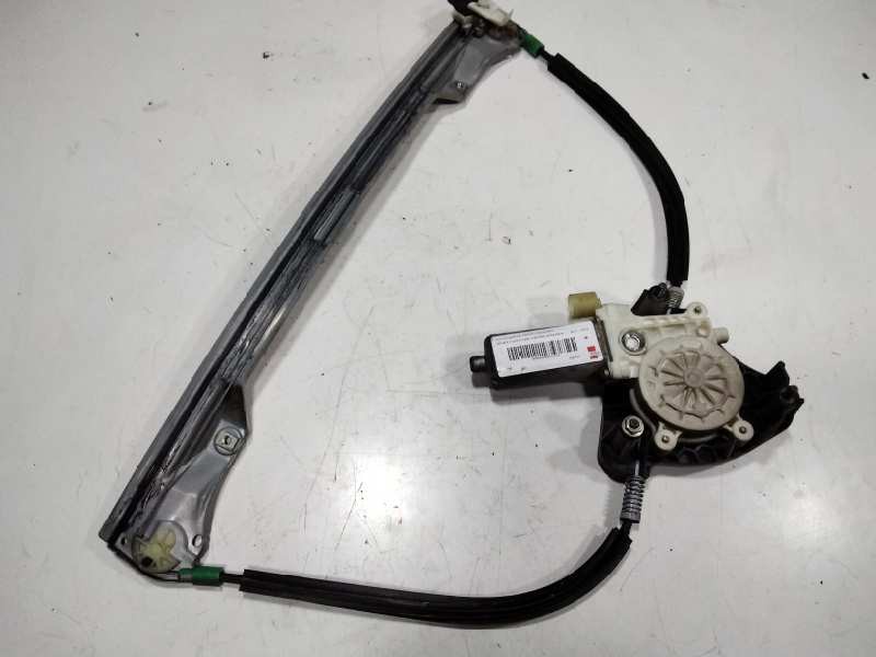 Recambio de elevalunas delantero izquierdo para renault clio ii fase ii (b/cb0) authentique referencia OEM IAM 0130822020  