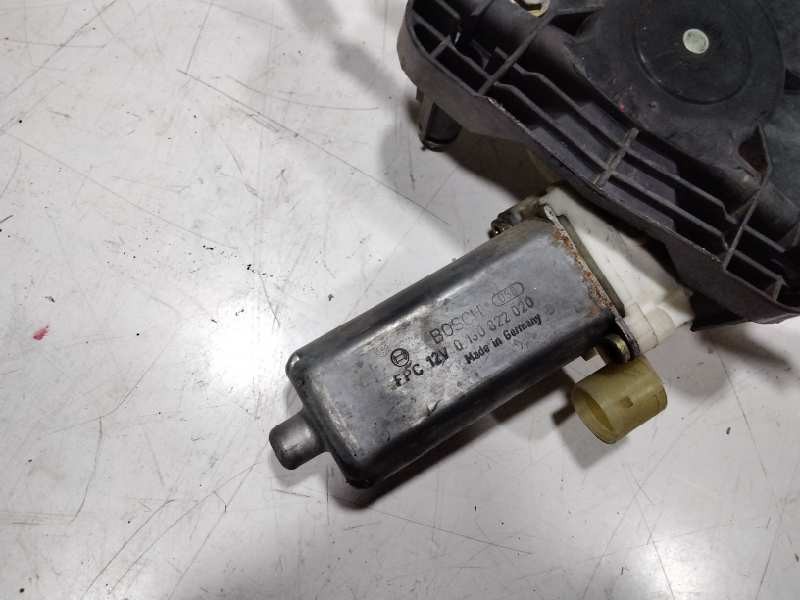 Recambio de elevalunas delantero izquierdo para renault clio ii fase ii (b/cb0) authentique referencia OEM IAM 0130822020  