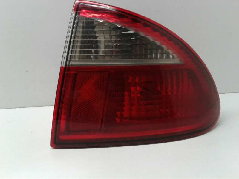 Recambio de piloto trasero derecho para seat leon (1m1) signo referencia OEM IAM 1M6945112FKZ  