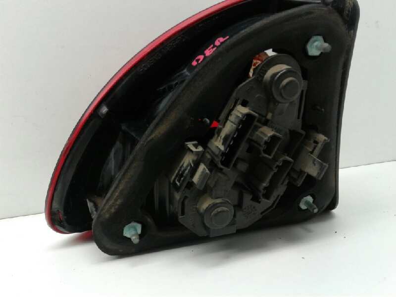 Recambio de piloto trasero derecho para seat leon (1m1) signo referencia OEM IAM 1M6945112FKZ  