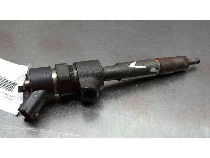 Recambio de inyector para alfa romeo 166 2.4 jtd cat referencia OEM IAM   