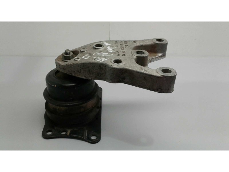 Recambio de soporte motor para volkswagen polo (9n1) 1.2 12v referencia OEM IAM 6Q0199185M  28860