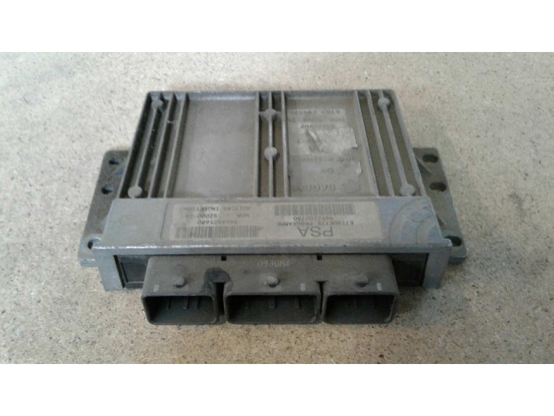 Recambio de centralita motor uce para peugeot 206 berlina x-line referencia OEM IAM 9644625680 9652202780 4163294575