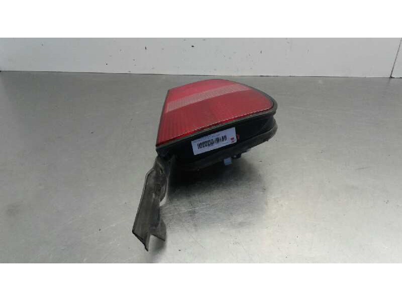 Recambio de piloto trasero derecho para lancia delta 1.6 i.e. le referencia OEM IAM 0007798157  