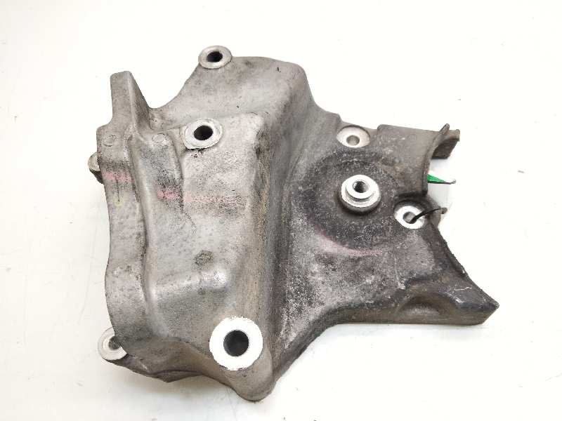 Recambio de soporte motor derecho inferior para opel vectra c berlina 1.9 cdti referencia OEM IAM   