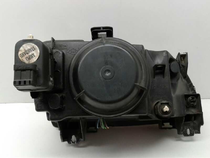Recambio de faro izquierdo para renault megane i berlina hatchback (ba0) 1.6e europa referencia OEM IAM 4706  