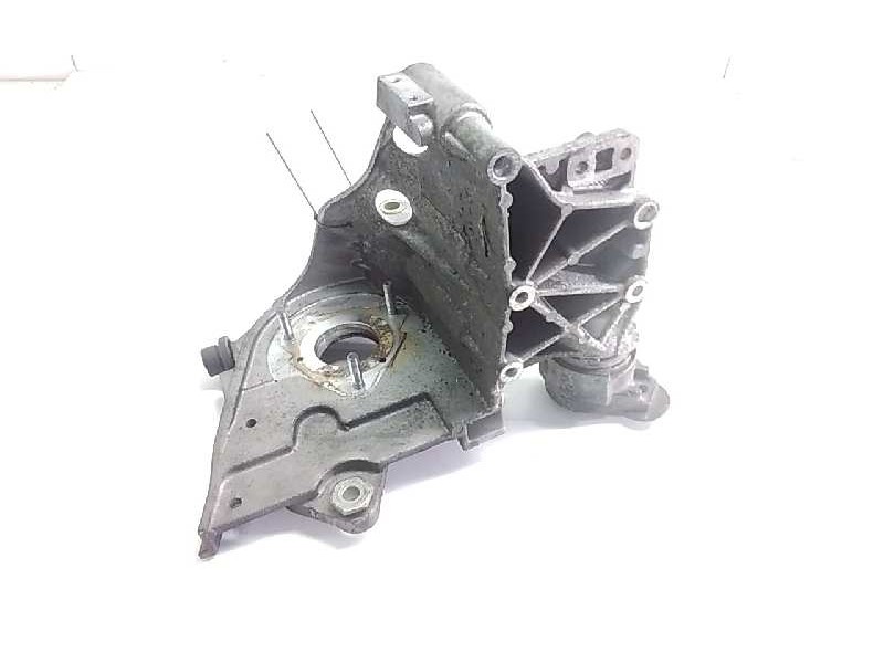 Recambio de soporte bomba inyeccion para opel vectra c berlina 1.9 cdti referencia OEM IAM 55187918  