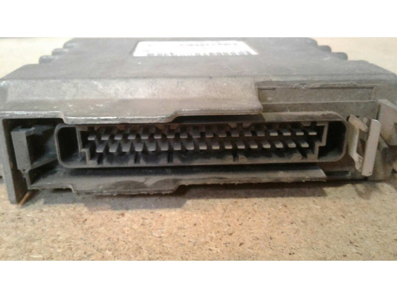 Recambio de centralita motor uce para renault twingo (co6) 1.2 referencia OEM IAM HOM7700856784 7700871780 IAWGR.20