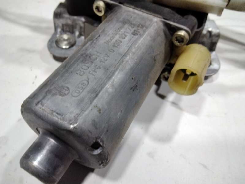 Recambio de elevalunas delantero derecho para renault megane i fase 2 berlina (ba0) 1.4 16v privilege referencia OEM IAM 7700834