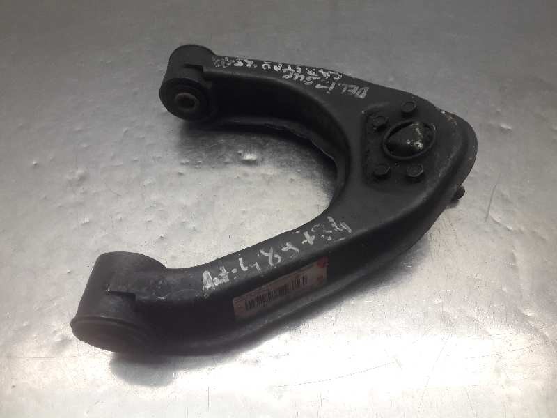 Recambio de brazo suspension superior delantero izquierdo para nissan cabstar 35.13 referencia OEM IAM   