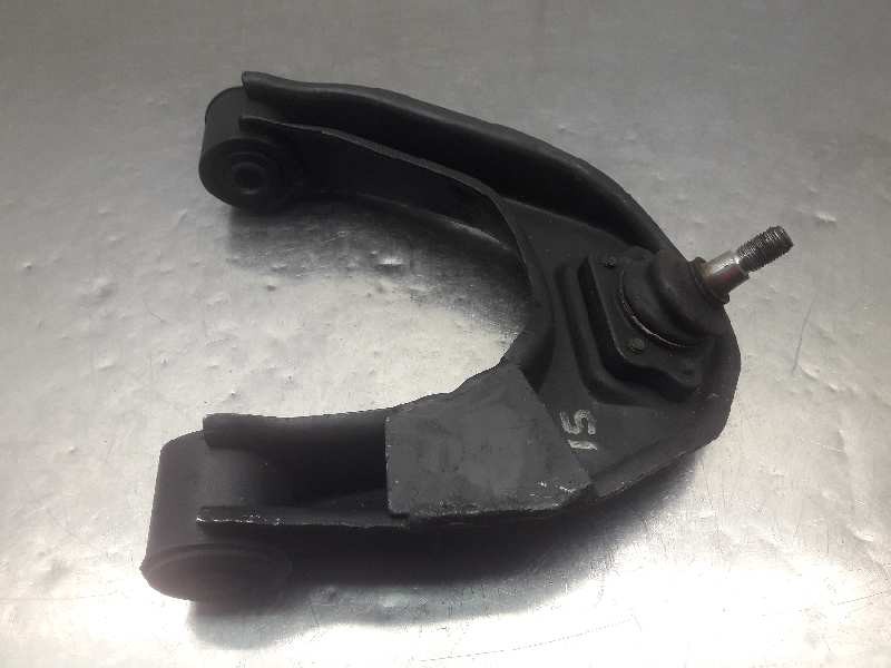 Recambio de brazo suspension superior delantero izquierdo para nissan cabstar 35.13 referencia OEM IAM   