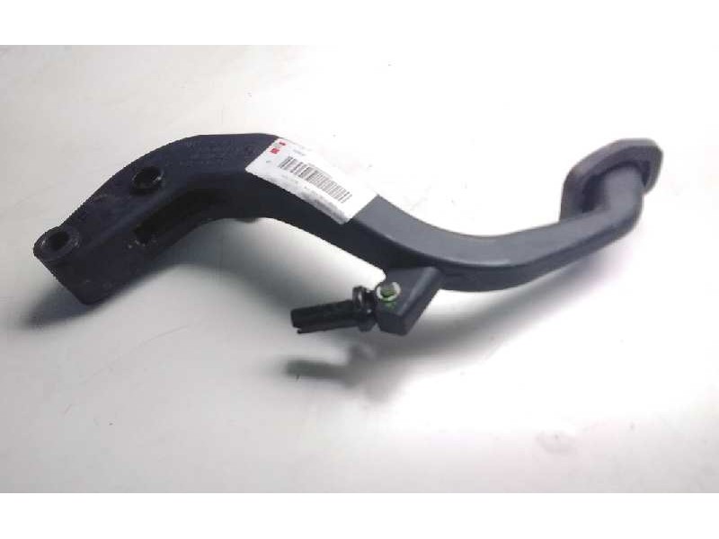 Recambio de pedal embrague para bmw serie 1 lim. (f20) 114i referencia OEM IAM 678711  