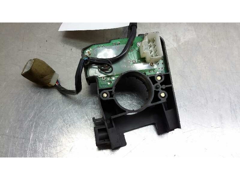 Recambio de mando limpia para nissan sunny berlina (n13) referencia OEM IAM  MANDO LIMPIA NISSAN SUNNY 30972