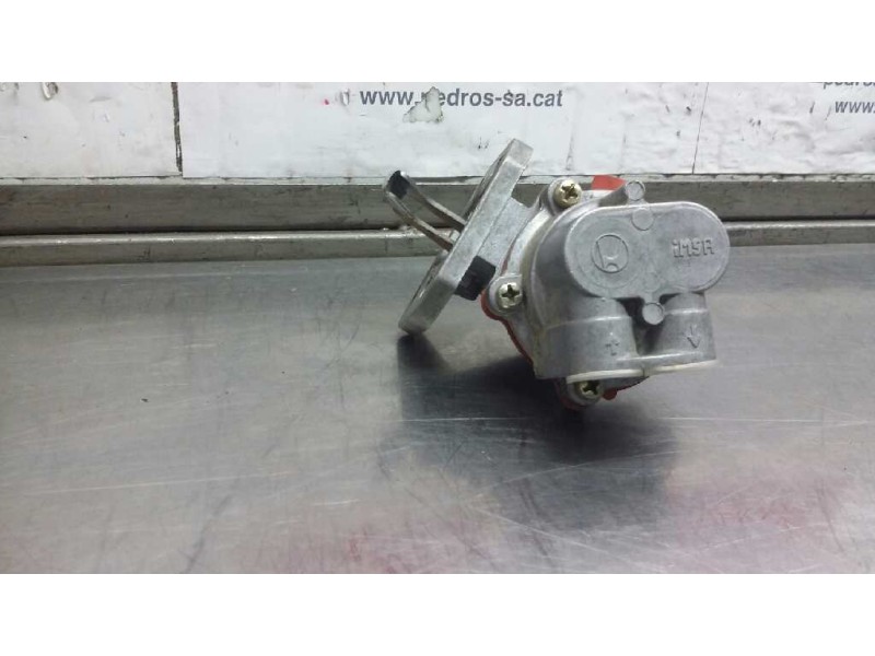 Recambio de bomba combustible para ebro l35 perkins referencia OEM IAM  IMSA 
