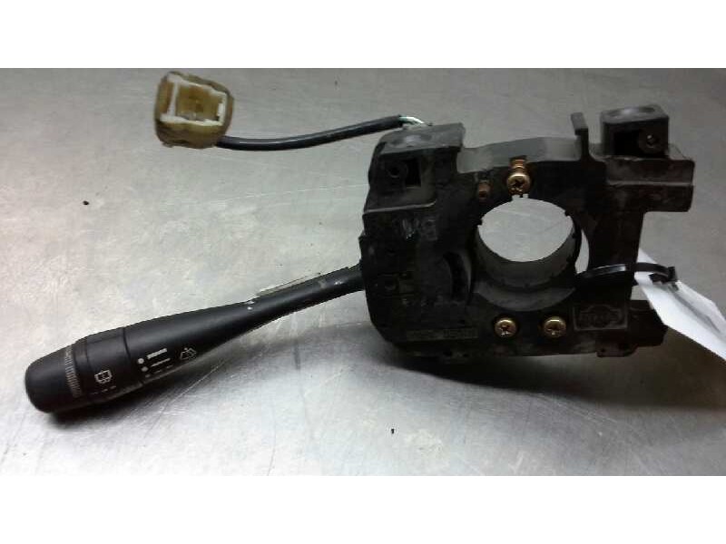 Recambio de mando limpia para nissan sunny berlina (n13) referencia OEM IAM  MANDO LIMPIA NISSAN SUNNY 30972