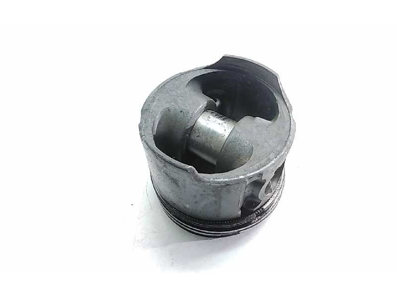 Recambio de piston para ssangyong kyron 2.0 referencia OEM IAM   