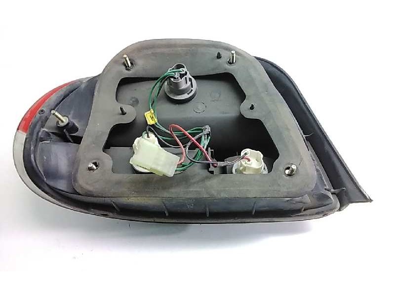 Recambio de piloto trasero derecho para hyundai accent (x3) referencia OEM IAM   31404