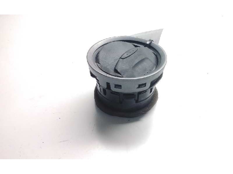 Recambio de aireador izquierdo para ford fiesta (cb1) ambiente referencia OEM IAM 8AGHA018B05  