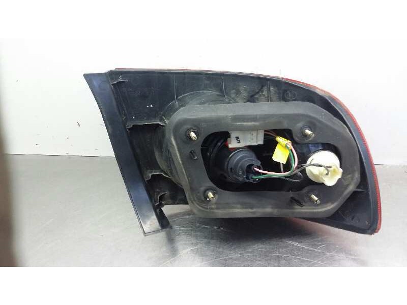 Recambio de piloto trasero derecho para hyundai elantra (xd) 2.0 gls (5-ptas.) (2004) referencia OEM IAM 924022D710  