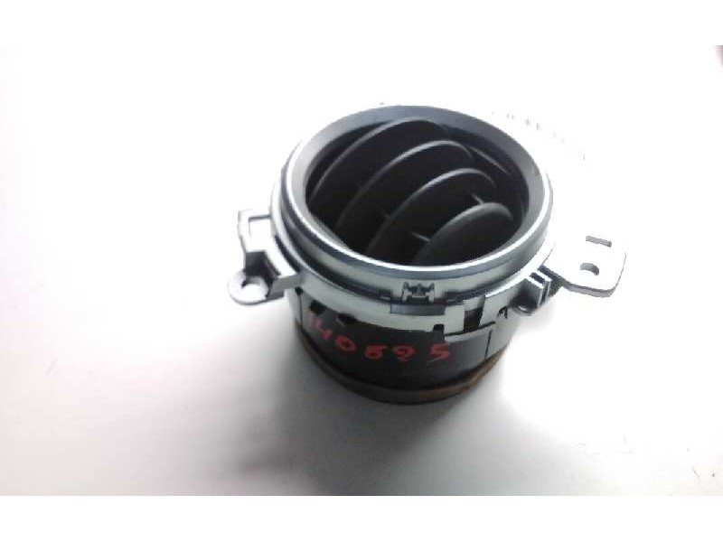 Recambio de aireador izquierdo para toyota auris hybrid active referencia OEM IAM   