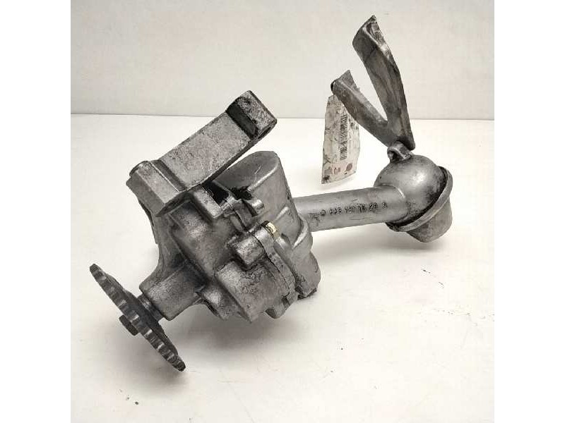 Recambio de bomba aceite para mercedes vito (w638) combi 2.3 diesel referencia OEM IAM 6031811320  