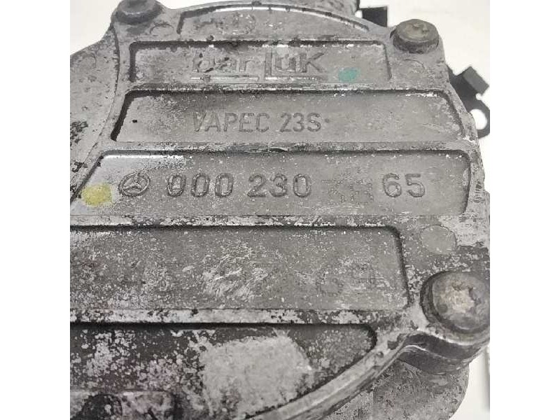 Recambio de depresor freno / bomba vacio para mercedes vito (w638) combi 2.3 diesel referencia OEM IAM 002303865  