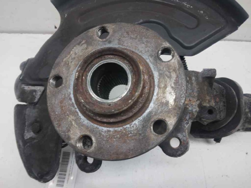 Recambio de mangueta delantera izquierda para volkswagen passat berlina (3b3) advance referencia OEM IAM   