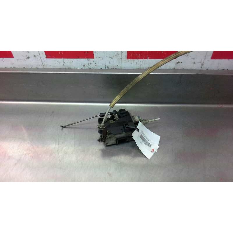 Recambio de cerradura puerta delantera derecha para audi a4 berlina (b5) referencia OEM IAM   32332