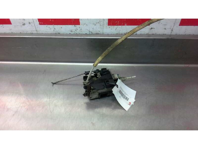 Recambio de cerradura puerta delantera derecha para audi a4 berlina (b5) referencia OEM IAM   32332