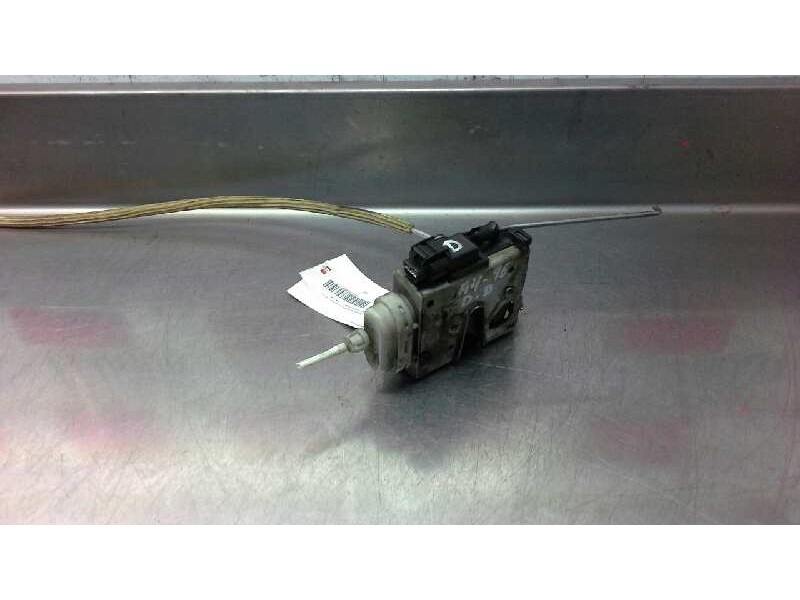 Recambio de cerradura puerta delantera derecha para audi a4 berlina (b5) referencia OEM IAM   32332