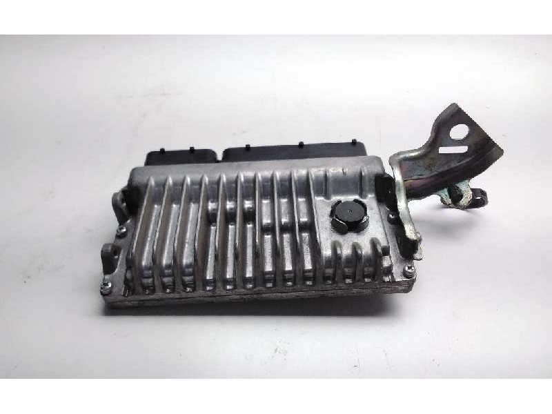 Recambio de centralita motor uce para toyota auris touring sports (e18) hybrid active referencia OEM IAM 896610Z750  