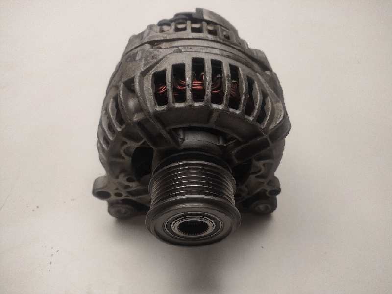 Recambio de alternador para volkswagen passat berlina (3c2) 2.0 tdi referencia OEM IAM 8E1011710-791  