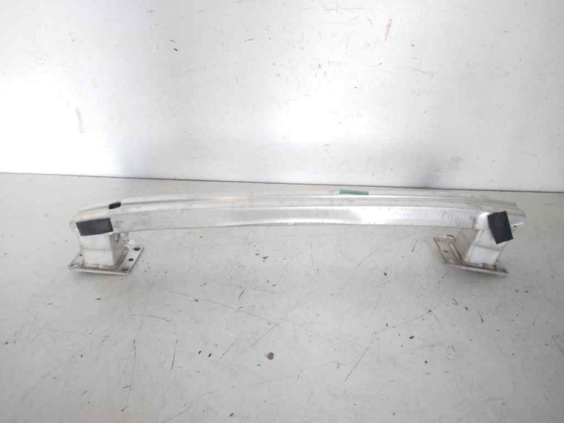 Recambio de refuerzo paragolpes delantero para peugeot 308 premium referencia OEM IAM CH684118608  