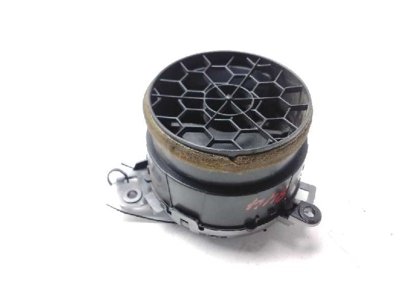 Recambio de aireador izquierdo para toyota auris touring sports (e18) hybrid active referencia OEM IAM   